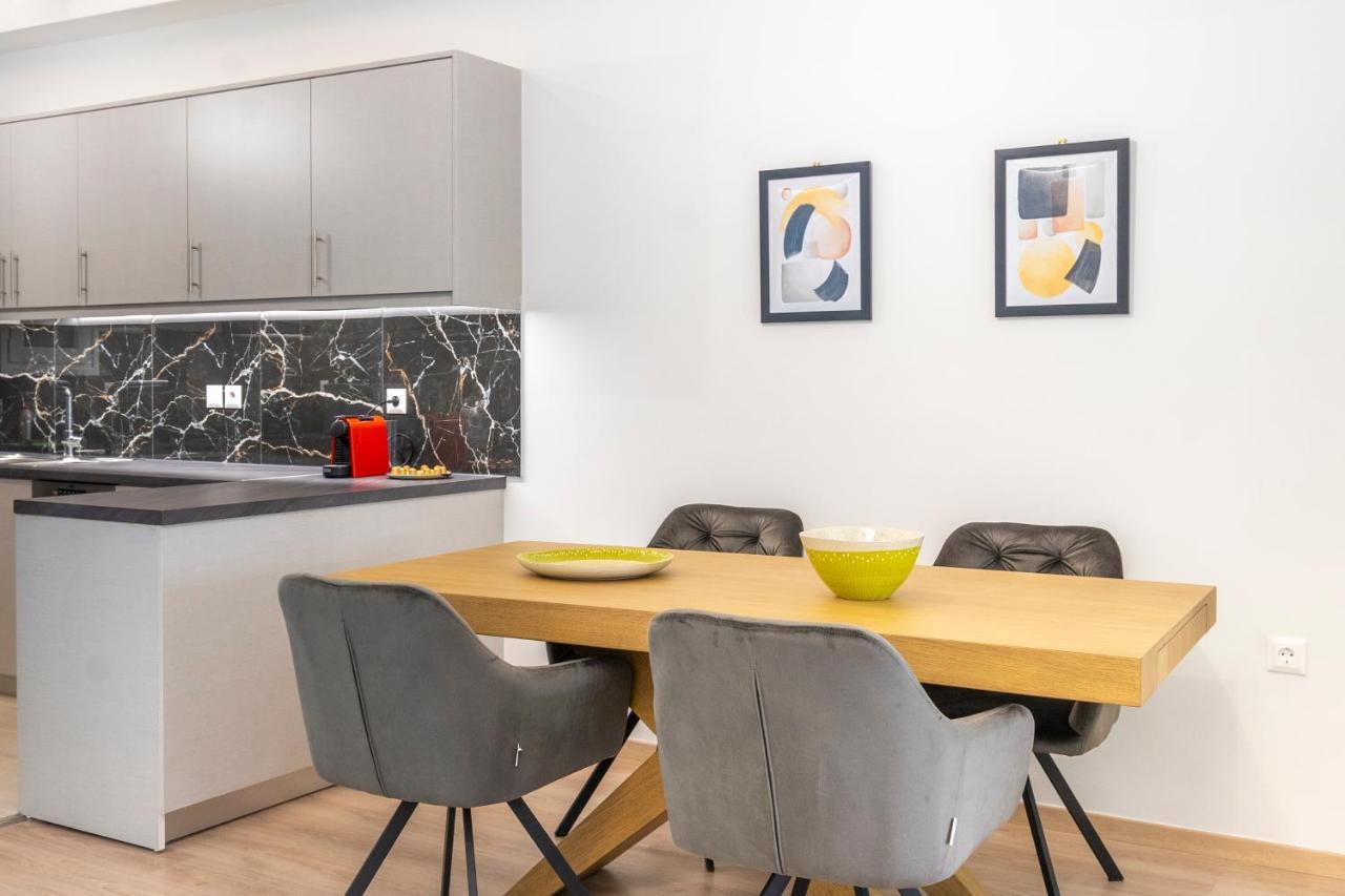 2 Bedroom Condo With Dream Balcony أثينا المظهر الخارجي الصورة