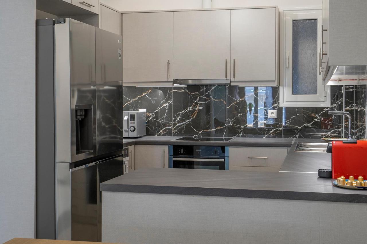 2 Bedroom Condo With Dream Balcony أثينا المظهر الخارجي الصورة