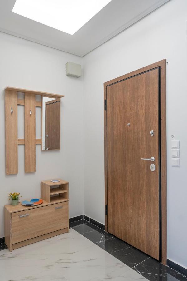 2 Bedroom Condo With Dream Balcony أثينا المظهر الخارجي الصورة